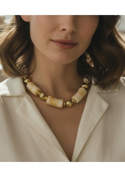 Beyaz Desenli Statement Kolye Gösterişli Abiye Çelik Taş Boncuklu Takı