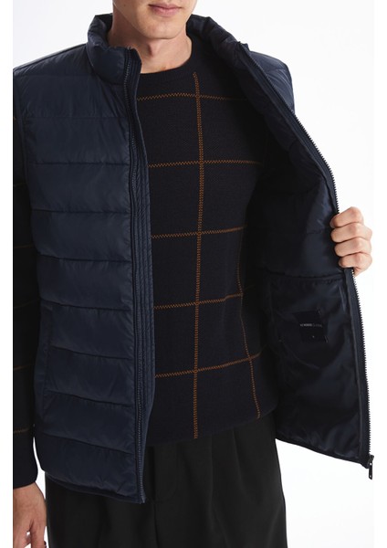 Yeni Sezon Standart Kalıp Dik Yaka Erkek Şişme Yelek fırsatları