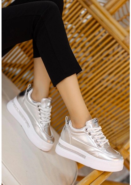 Nrtmsa Lulu Gümüş Rugan Bağcıklı Spor Ayakkabı (Numara: 36) modelleri