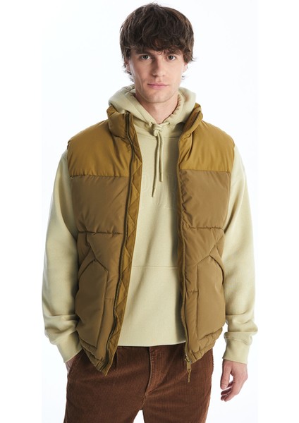 Yeni Sezon Standart Kalıp Dik Yaka Erkek Şişme Yelek