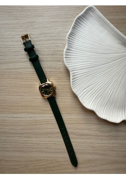 Retro Minimal Deri Kordon Vintage Kadın Kol Saati Yeşil indirimleri