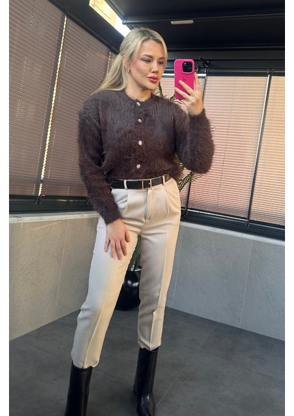 Kahverengi Sakallı Gümüş Düğmeli Hırka indirimleri