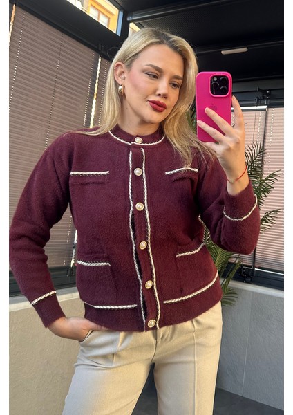 Bordo Cep Detaylı Burgu Şeritli Inci Düğmeli Hırka