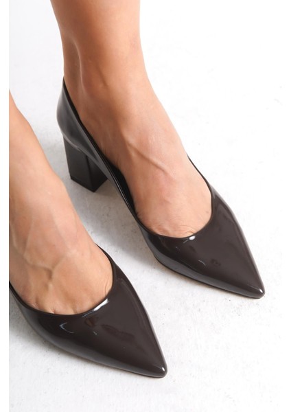 Kadın Kahve Rugan Stiletto Kalın Topuklu Z3T5KACLY012 – Şık ve Rahat Günlük & Gece Kullanımı modelleri