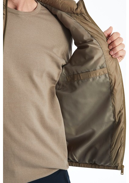 Yeni Sezon Standart Kalıp Dik Yaka Erkek Şişme Yelek indirimleri