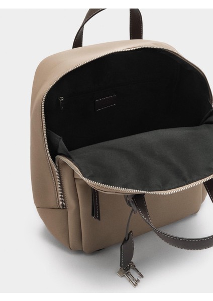 Teknik Kumaş Sırt Çantası fırsatları