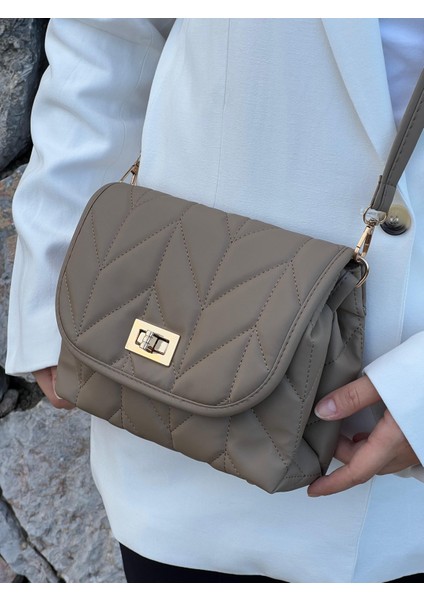 Lyra Model Kadın El ve Omuz Çantası modelleri