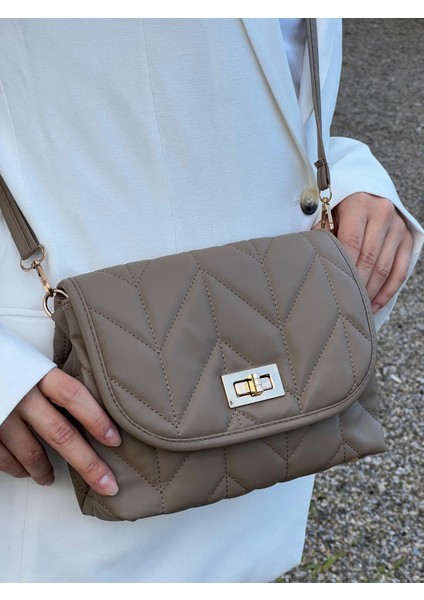 Lyra Model Kadın El ve Omuz Çantası