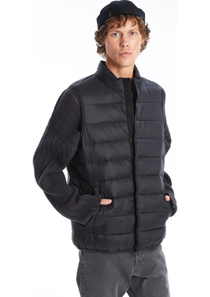 Yeni Sezon Standart Kalıp Dik Yaka Erkek Şişme Yelek