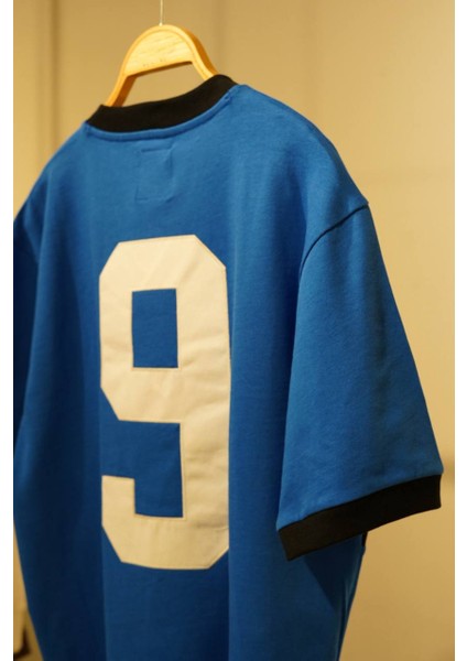 Inter Milan 1990-91 Retro Misura Forma T-Shirt – Efsane Şampiyonluk Sezonu Tasarımı (Unisex) fırsatları