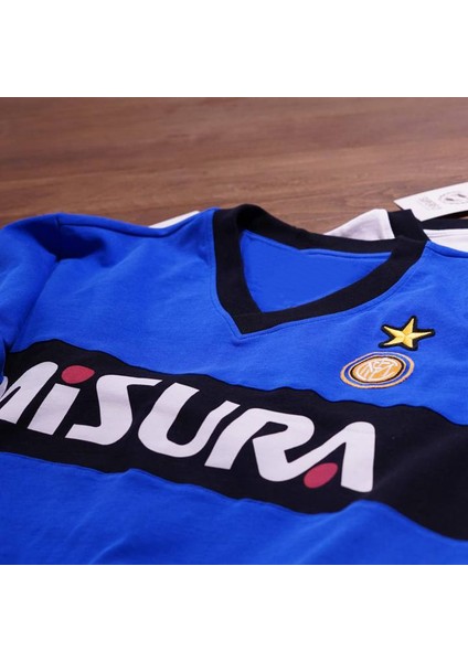 Inter Milan 1990-91 Retro Misura Forma T-Shirt – Efsane Şampiyonluk Sezonu Tasarımı (Unisex)
