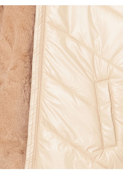 Yeni Sezon Kapüşonlu Kız Çocuk Mont fiyatları