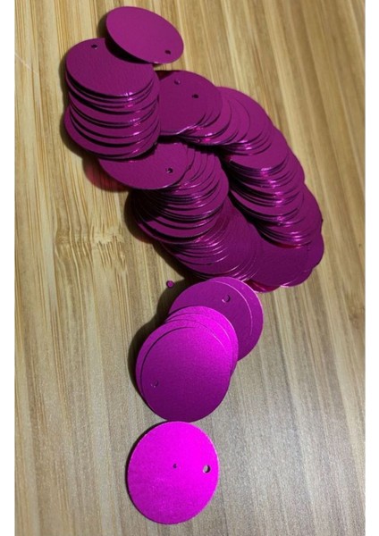 Küçük Delikli Pul. 2cm. 25GR. Takriben 185-190 Adet.