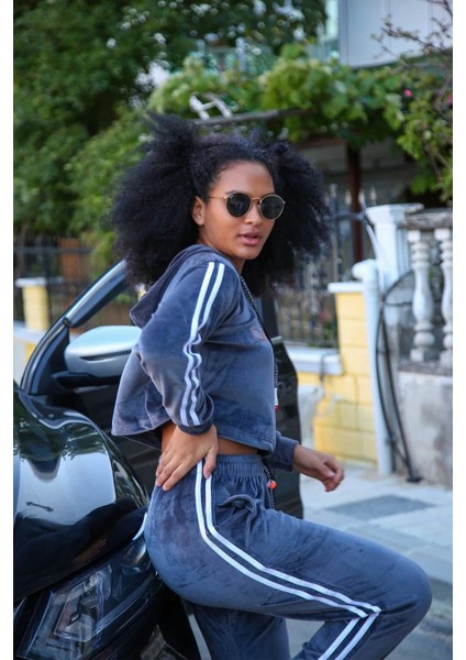 Giyim Kadın Kadife Kapşonlu Eşofman Takım Gri fiyatları