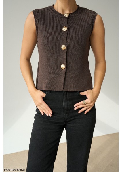 Kadın Altın Düğmeli Kolsuz Triko Yelek fırsatları