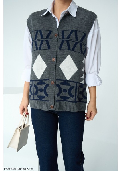 Kadın Kendinden Desenli Düğmeli Yelek