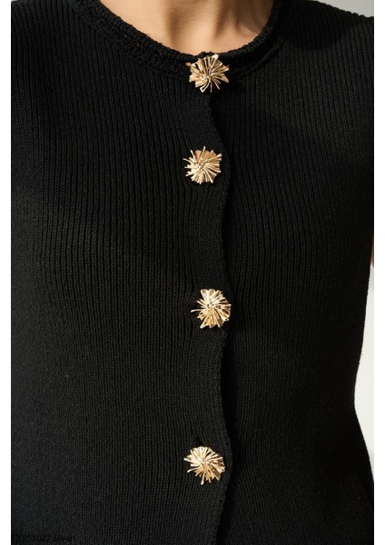 Kadın Altın Düğmeli Kolsuz Triko Yelek fiyatları