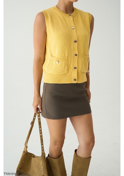 Kadın Altın Düğmeli V Yaka Kolsuz Triko Cepli Yelek fiyatları