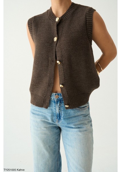 Kadın Altın Düğmeli Olsuz Triko Yelek fiyatları