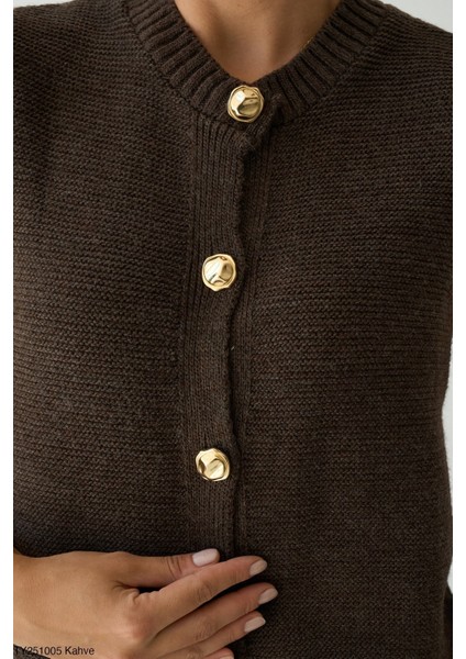 Kadın Altın Düğmeli Olsuz Triko Yelek modelleri