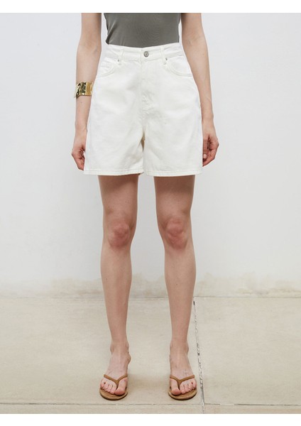 Yeni Sezon Loose Fit Kadın Jean Şort fiyatları