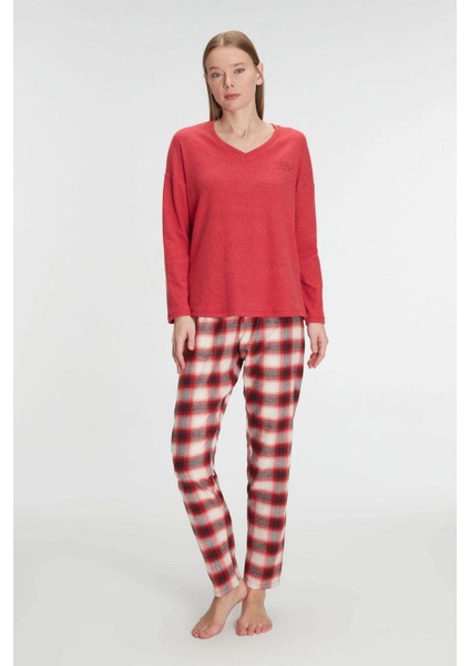 Bicomi Pamuklu Kışlık Kare Desenli Uzun Kol Pijama Takımı