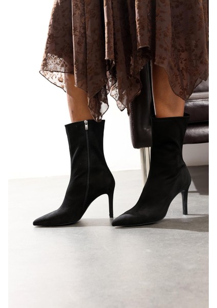 Siyah Süet Sivri Burun Topuklu Bot 24374-1 fiyatları