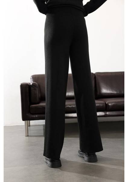 Siyah Triko Pantolon R0076