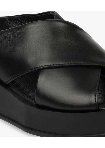 Kadın Siyah Hakiki Deri Topuklu Terlik 4Y2CT59018