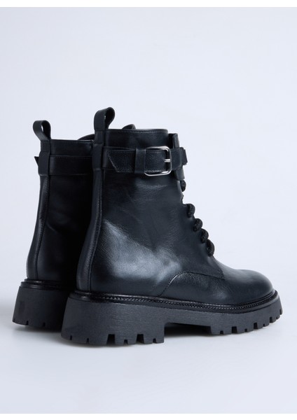 Siyah Kadın Bot 91D2561VIT550 modelleri