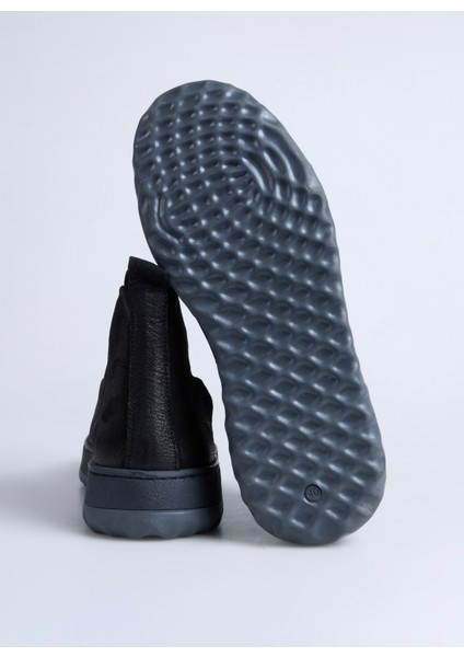 Siyah Erkek Bot Saru fırsatları