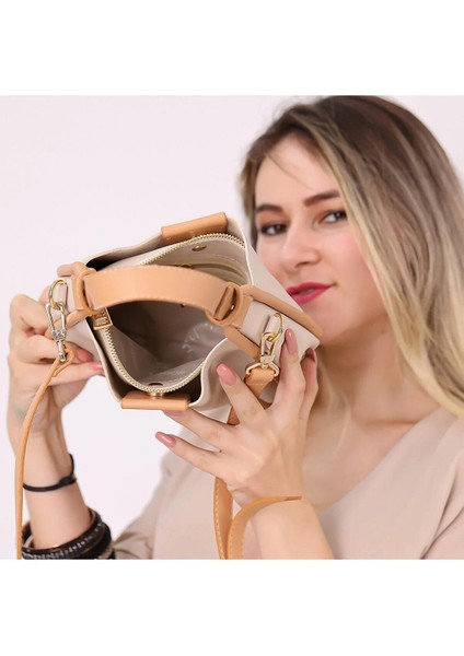 930062 Bej Kadın El & Omuz Çantası