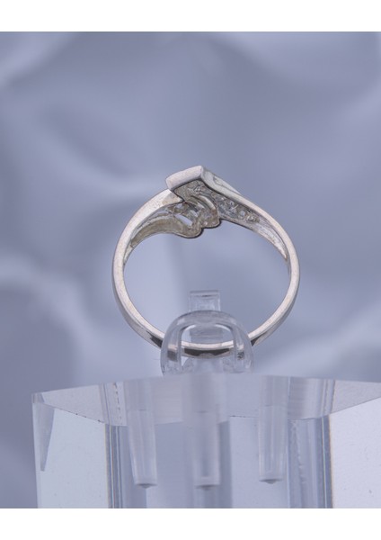 Zarif Kıvrımlı Zirkon Taşlı 925 Ayar Gümüş Kadın Yüzük – Işıltılı Minimal Tasarım fırsatları