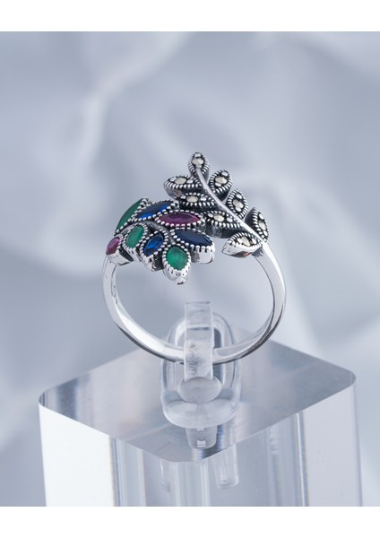 Renkli Doğal Taşlı Yaprak Motifli 925 Ayar Gümüş Kadın Yüzük – Zarif ve Canlı Tasarım fiyatları