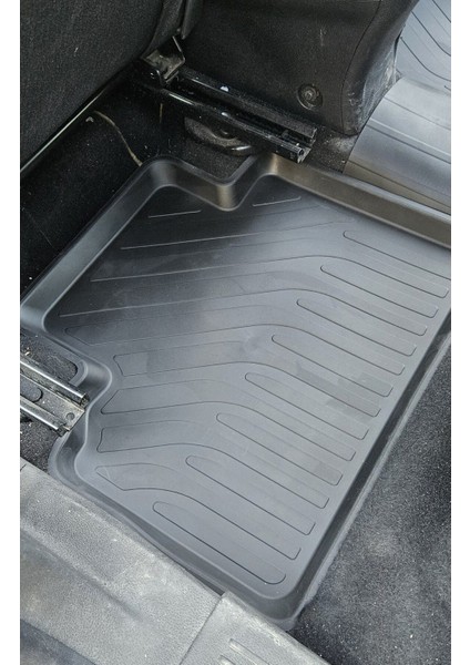 Tourneo Courier Havuzlu Paspas Siyah 2014 2015 2016 2017 2018 2019 2020 2021 2022 2023