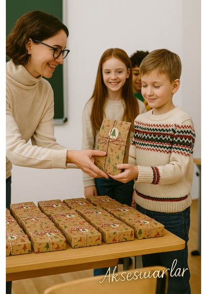 20 Adet Kraft Yılbaşı Desenli Dik Duran Hediye Kutusu Ambalaj Paketi 13X24