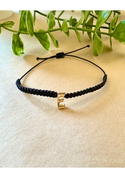 Siyah Makrome Örgü Harf Bileklik