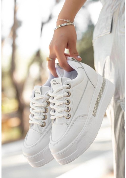 Xmpdby Lulu Beyaz Cilt Bağcıklı Spor Ayakkabı (Numara: 38)