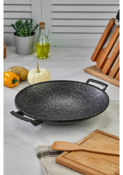 35 cm Döküm Granit Kaplama Saç Tava – Yanmaz Yapışmaz, Dayanıklı, Profesyonel Kullanım