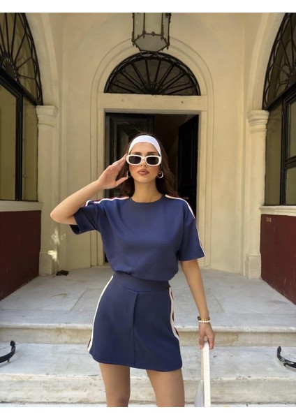 Osy Modal Yumuşak Dokulu Kumaş Kadın Parçalı Bisiklet Yaka T-Shirt Mini Şortlu Etek Ikili Takım -Lacivert