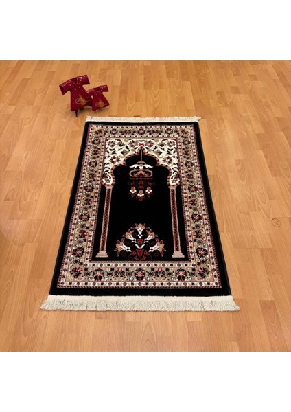 Geleneksel Motifli Yünlü Seccade Siyah fiyatları