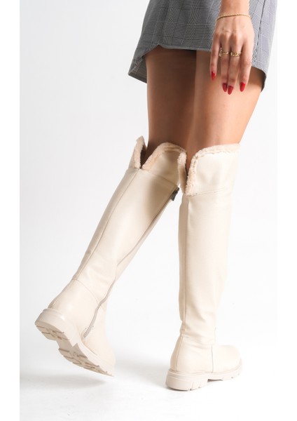 Bej Rengi Deri Binici Diz Üstü Kürklü Kaymaz Taban Fermuarlı Kety Kadın Çizme modelleri