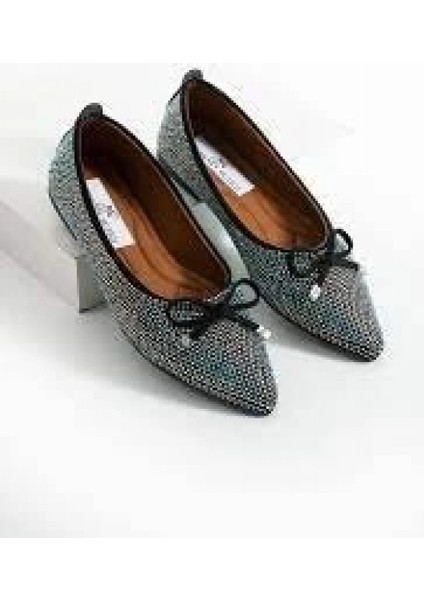 Xmpdby Sarra Siyah Saten Işlemeli Babet Ayakkabı (Numara: 37)