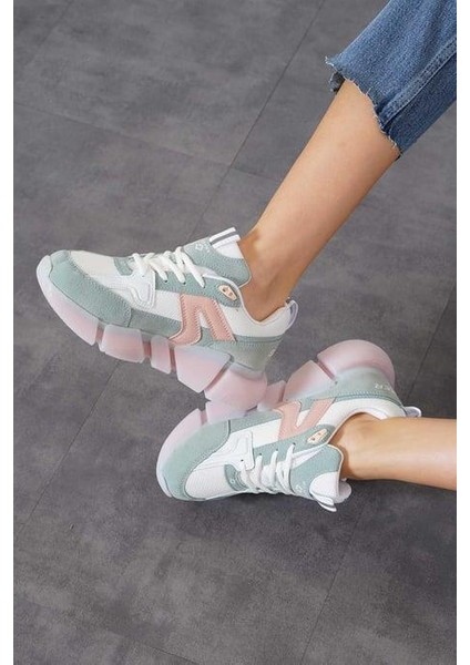 Kadın Ortopedik Tabanlı File Detaylı Sneaker Spor Ayakkabı