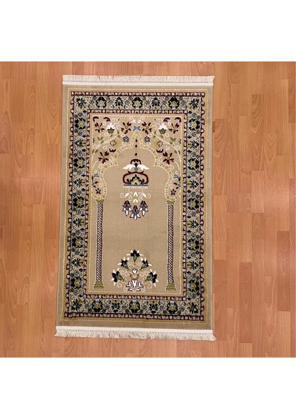 Mihrap-I Zarafet Desenli Yün Seccade