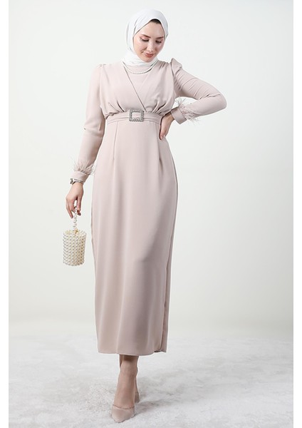 Tüy Detay Tesettür Elbise Açık Pudra fiyatları