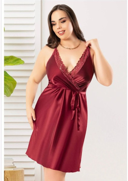 Büyük Beden Dantel Detaylı Sırtı Çapraz Askılı Saten Gecelik