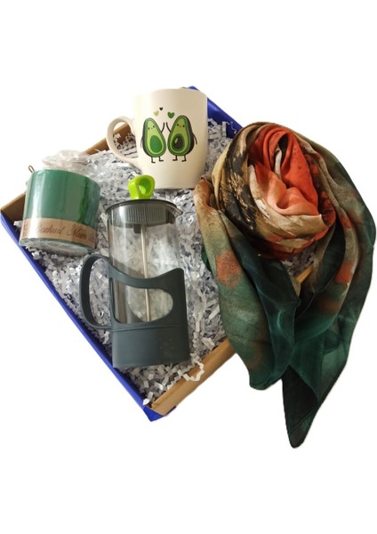 Öğretmeler Günü Özel Hediye Seti, Avokado Kupa, Büyük Boy Fular, French Press, Mum fiyatları