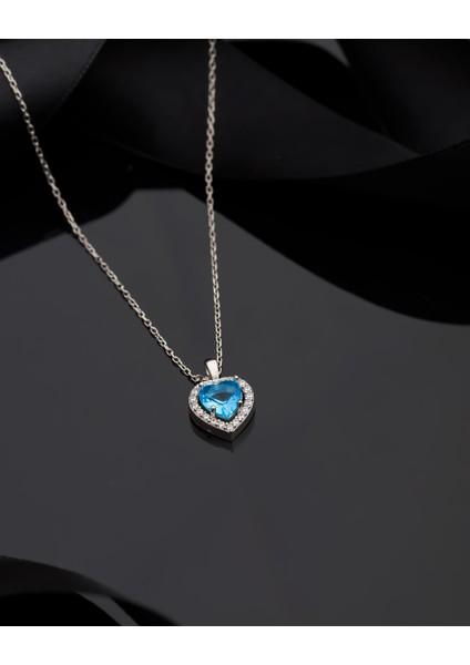 925 Ayar Akuamarin Taşlı Rodyum Pırlanta Görünümlü Kalp Gümüş Kolye