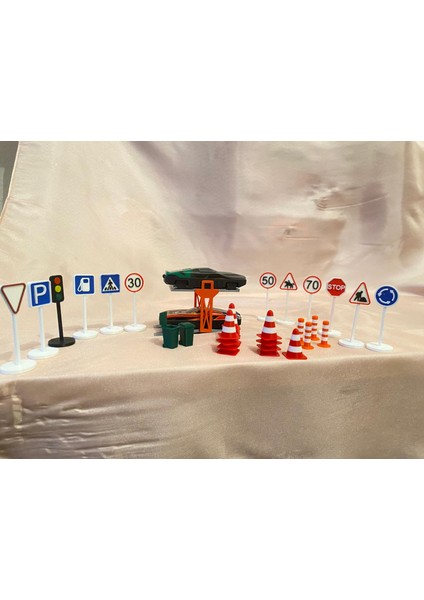 Mini Trafik Eğitim ve Araç Seti Liftli Oyun Seti Trafik Levhalı Sürpriz Araba Hediyeli fiyatları